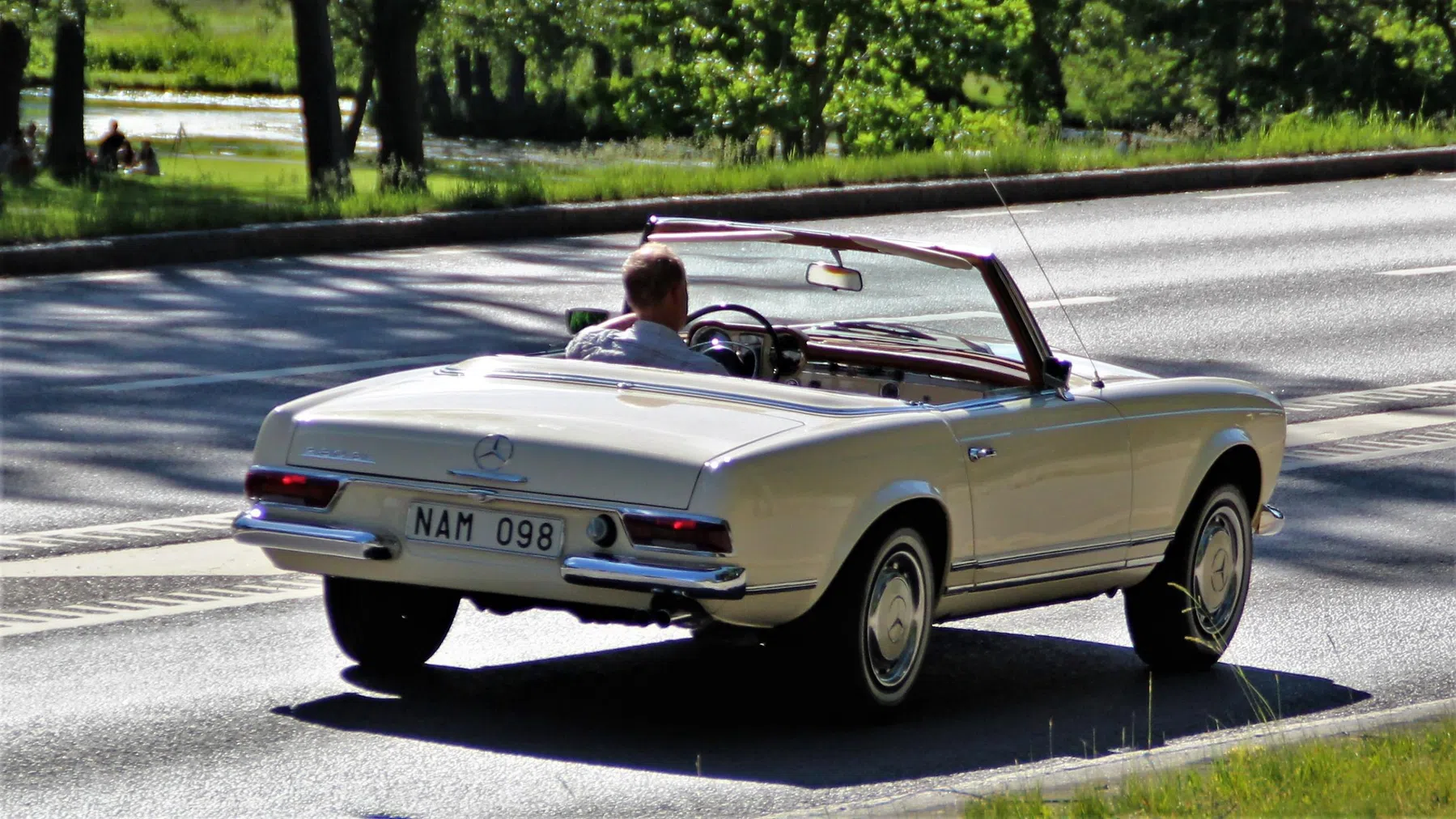 Mercedes 230SL