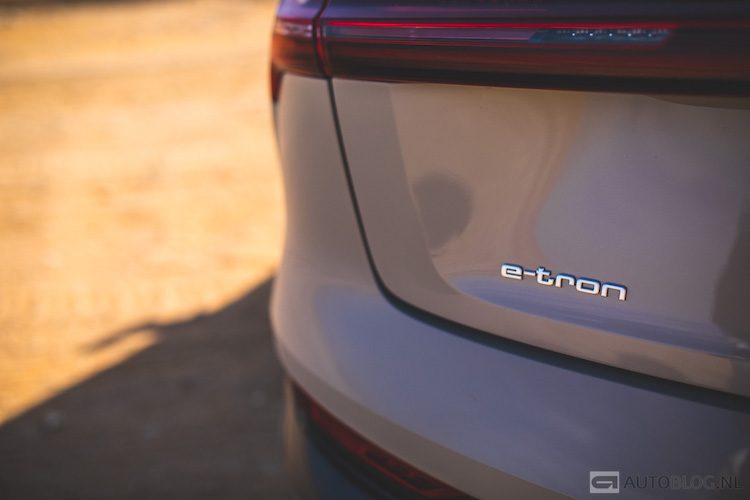 Audi e-tron: rijtest en video