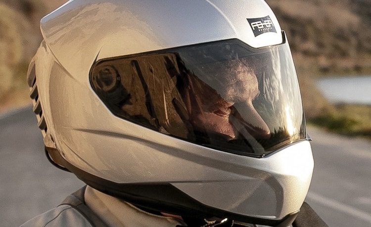Motormuizen opgelet: er is een helm met airco!