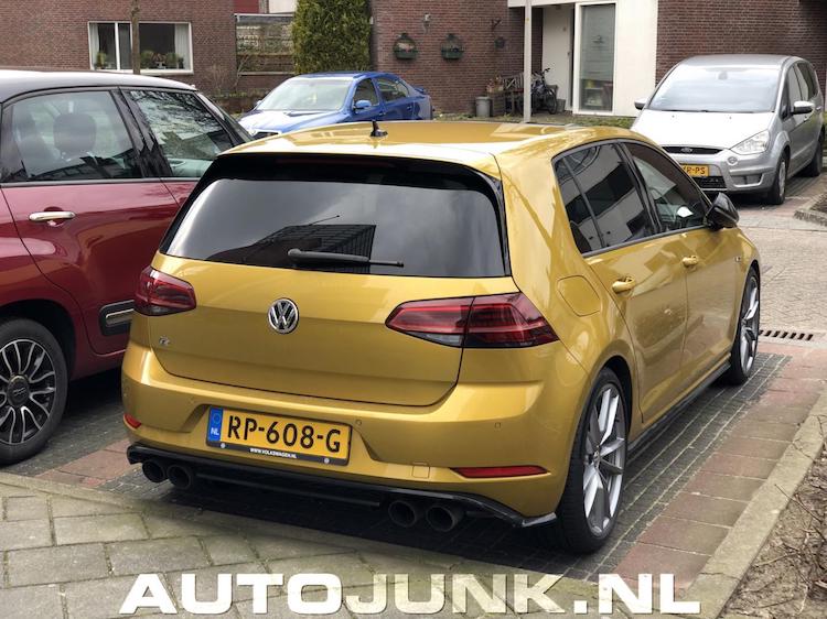 Golf R