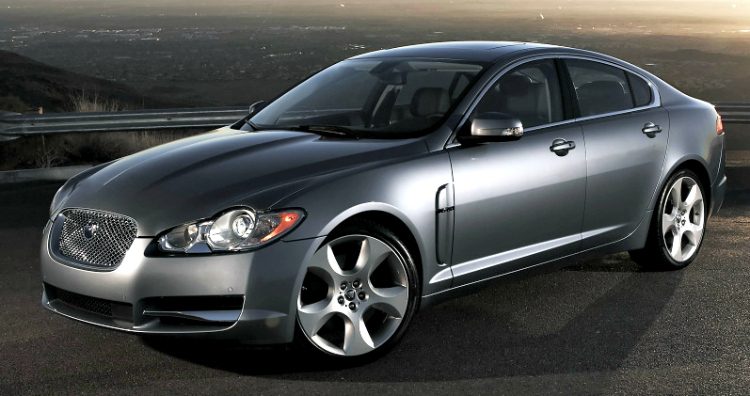 Jaguar XF V8 (X250) '08