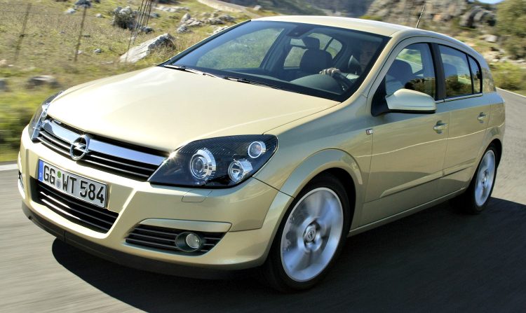 Opel Astra 2.0 Turbo (H) '04