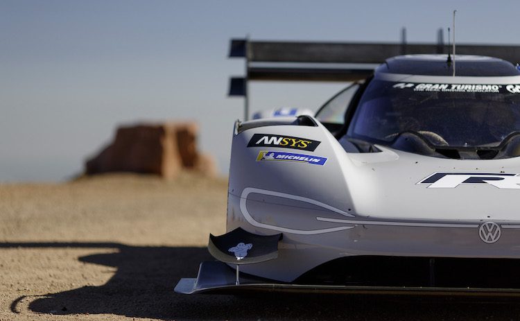 Volkswagen verplettert ALLE Pikes Peak-records
