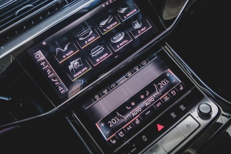 Audi A8L 50 TDI