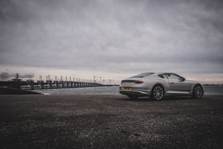 Bentley Continental GT W12
