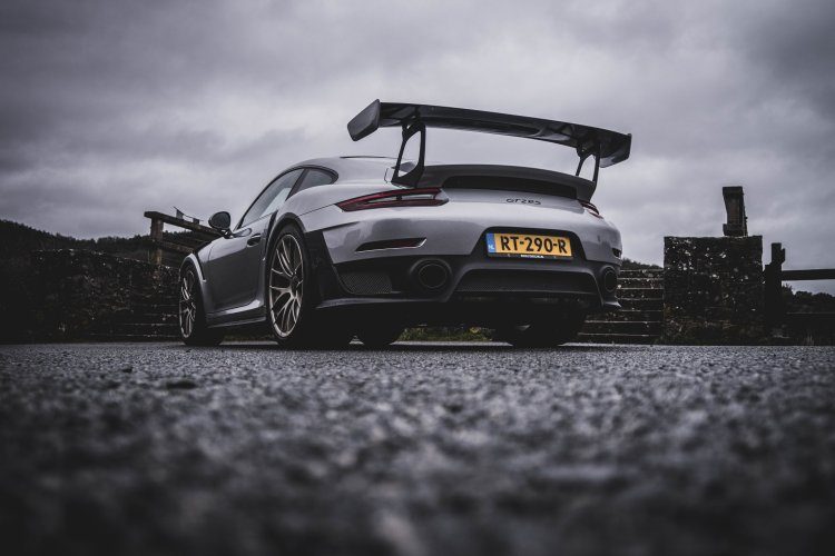Porsche 911 GT2 RS