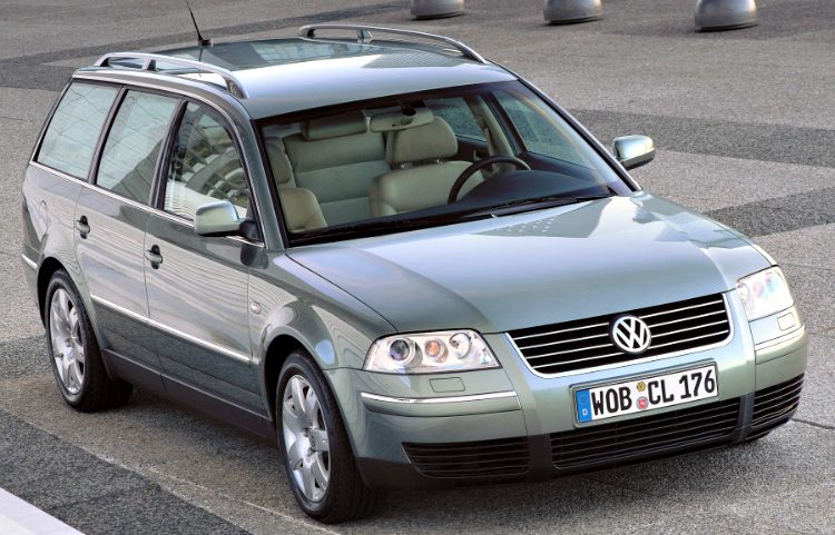 Volkswagen Passat Variant 1.8T Highline (B5+) '02