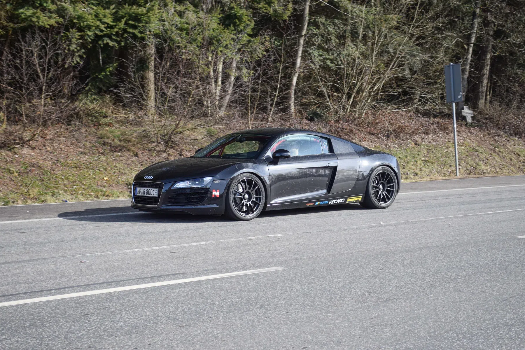 R8