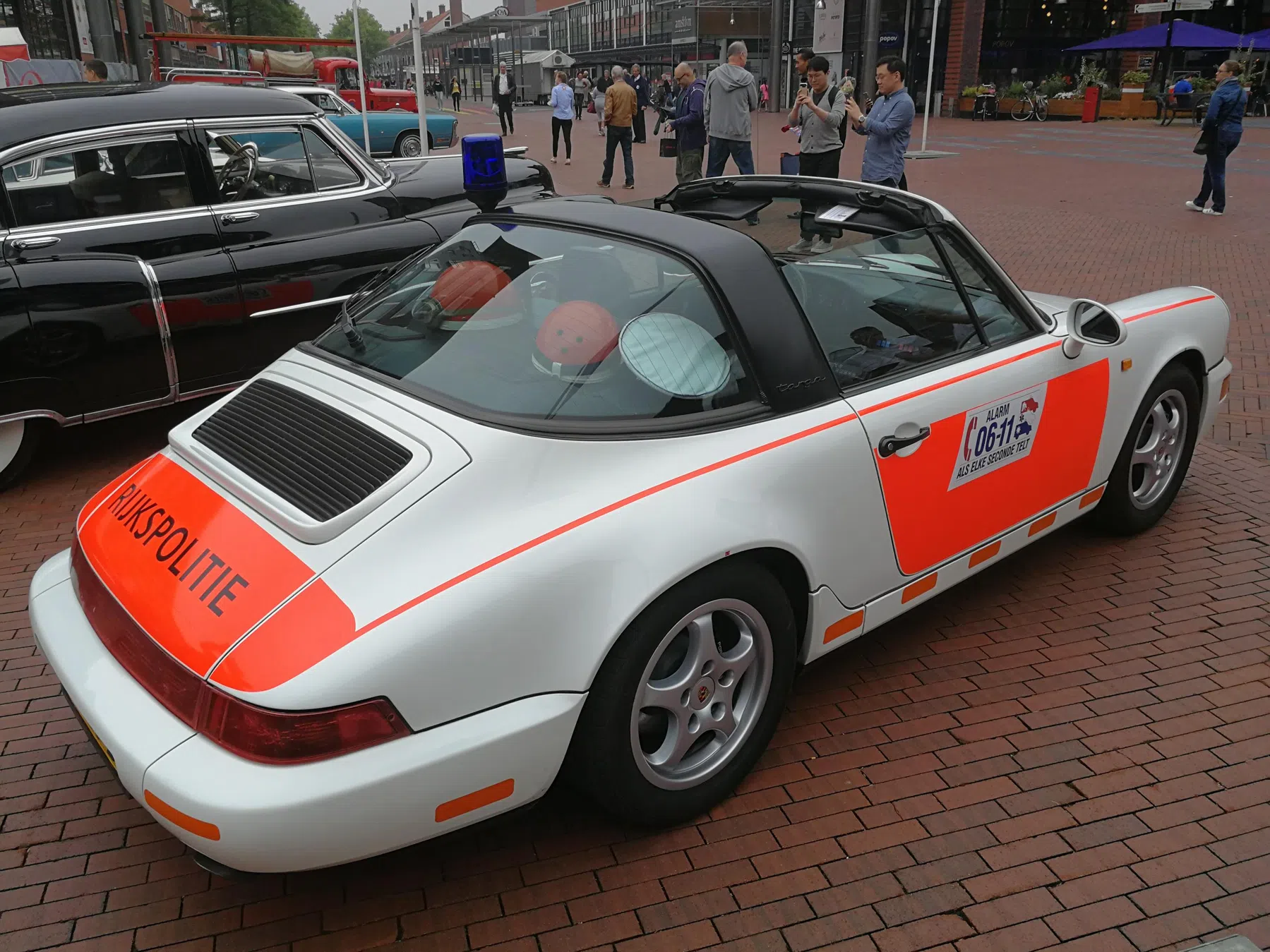 Alex 82