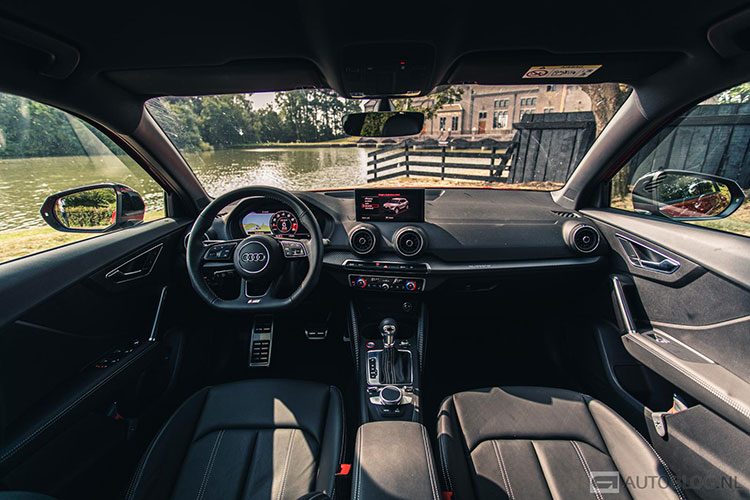 Audi SQ2 2019 rijtest en video