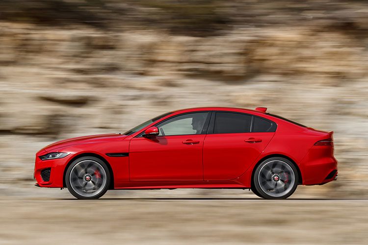 Jaguar XE 2019 rijtest en video