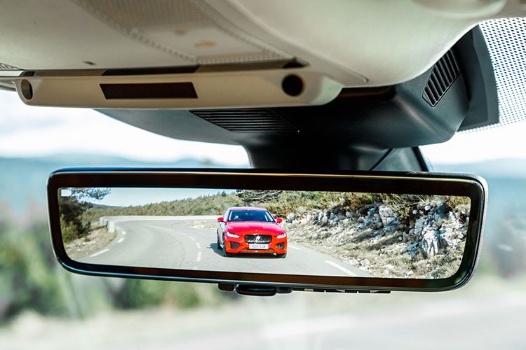Jaguar XE 2019 rijtest en video