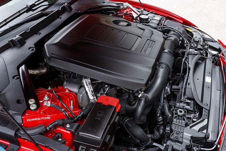 Jaguar XE 2019 rijtest en video