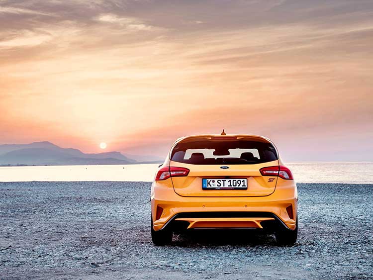 Ford Focus ST rijtest en video