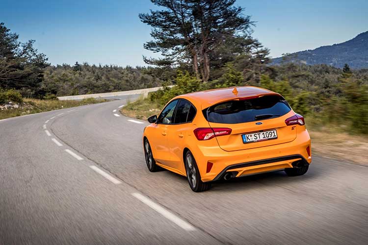 Ford Focus ST rijtest en video