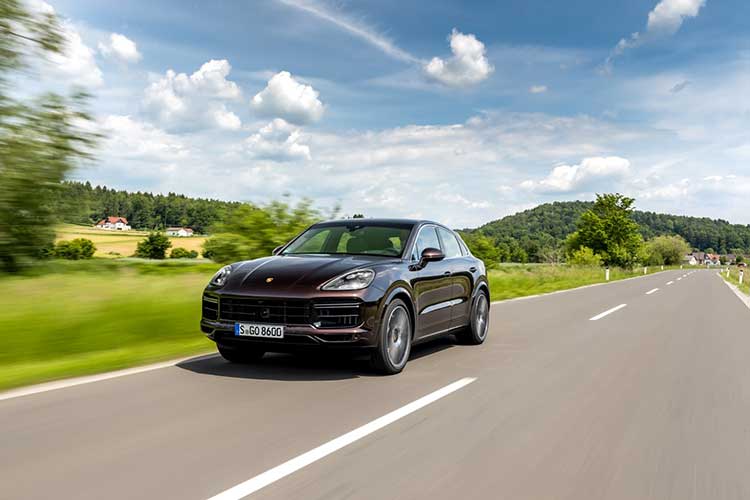 Porsche Cayenne Coupé Turbo rijtest en video