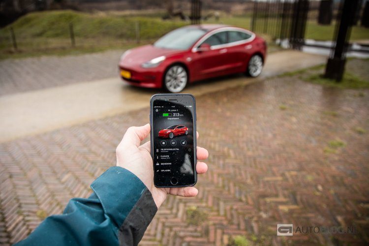 Tesla Model 3 Performance