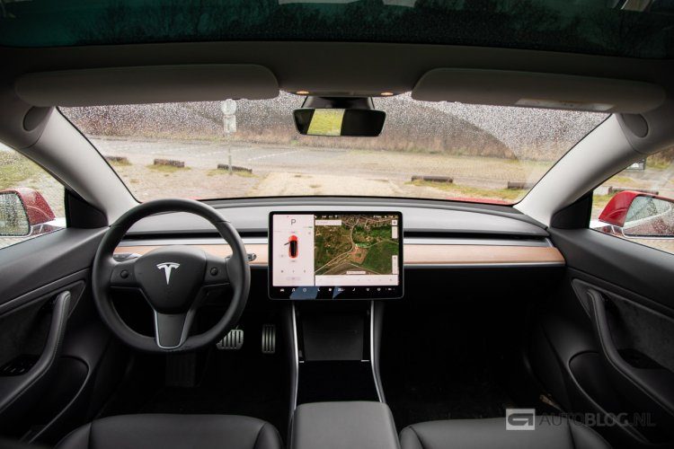Tesla Model 3 Performance