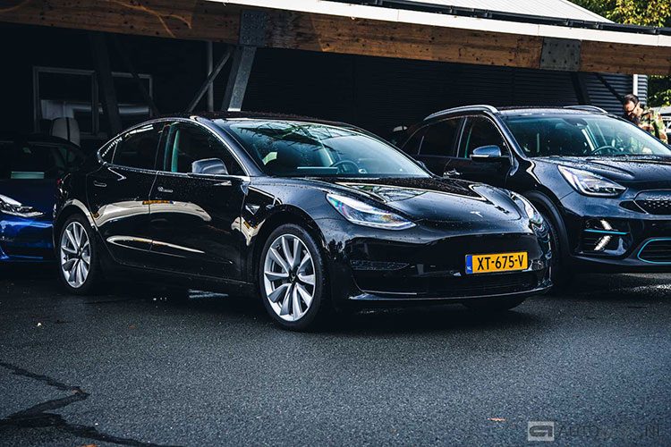 Vergelijking Hyundai Kona Electric vs Tesla Model 3 vs Kia e-Niro