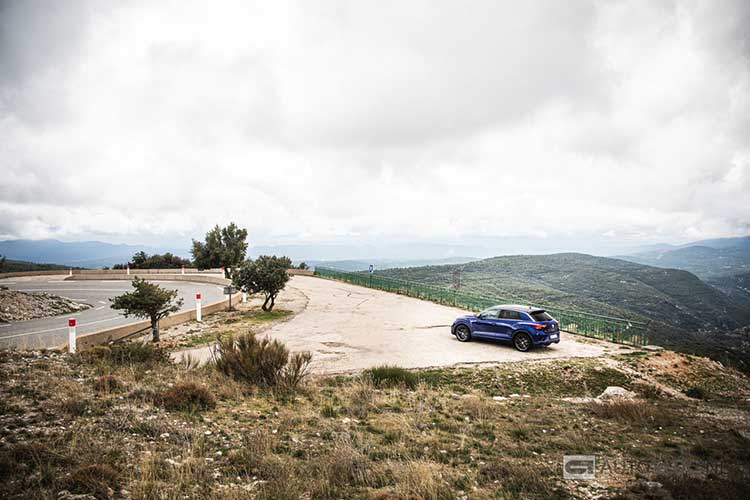 Volkswagen T-Roc R rijtest en video