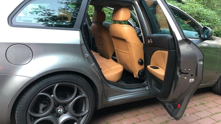 Alfa Romeo 159 Sportwagon 1.9 JTDm Distinctive (939B) '06