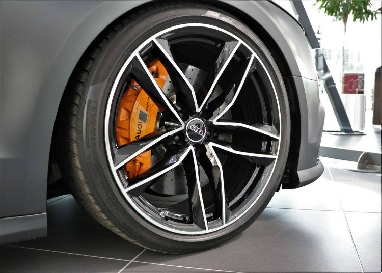 Audi RS8