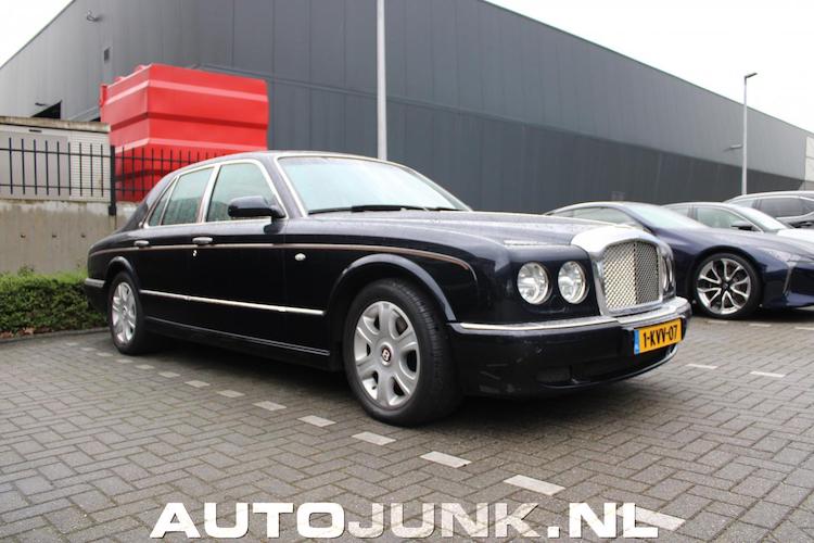 9 belachelijke dikke Bentley's op Nederlands kenteken