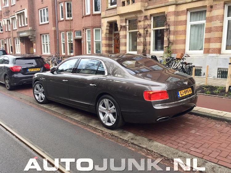 9 belachelijke dikke Bentley's op Nederlands kenteken