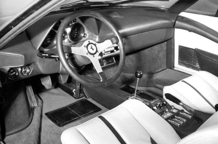 Ferrari 308 GTB Vetroresina '75