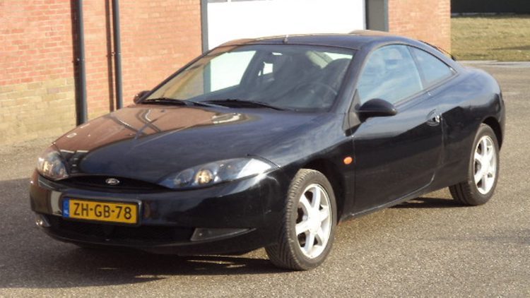Ford Cougar V6 '01