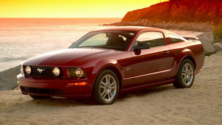 Ford Mustang GT Coupé '05