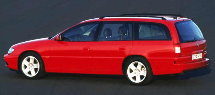 Opel Omega Caravan 2.5 DTI (B2) '01