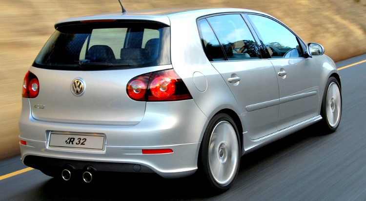 Volkswagen Golf R32 (1K) '05