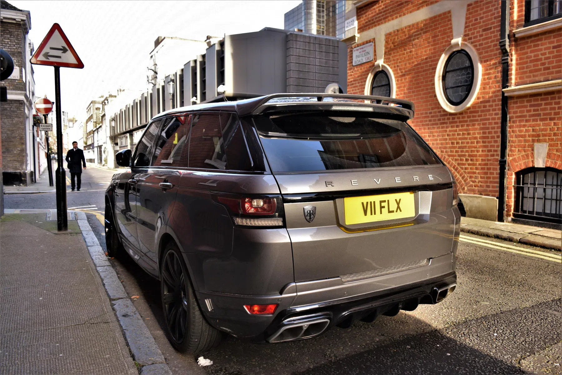 Revere Range Rover SVR