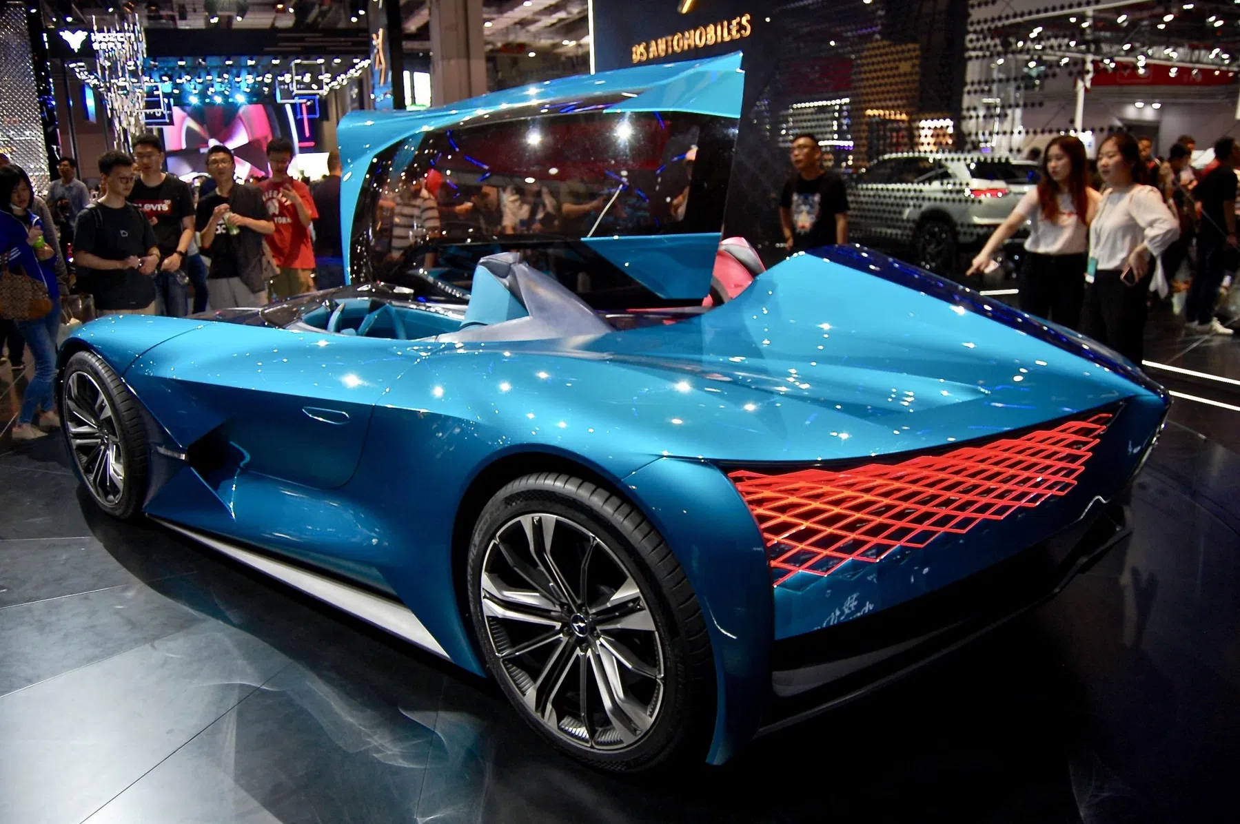 Asymmetrische DS X E*Tense door DS Performance