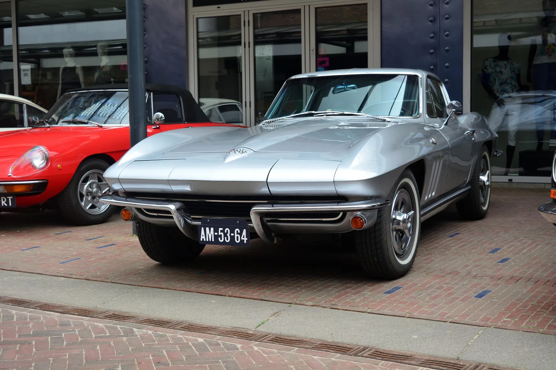 Chevrolet Corvette C2 Stingray