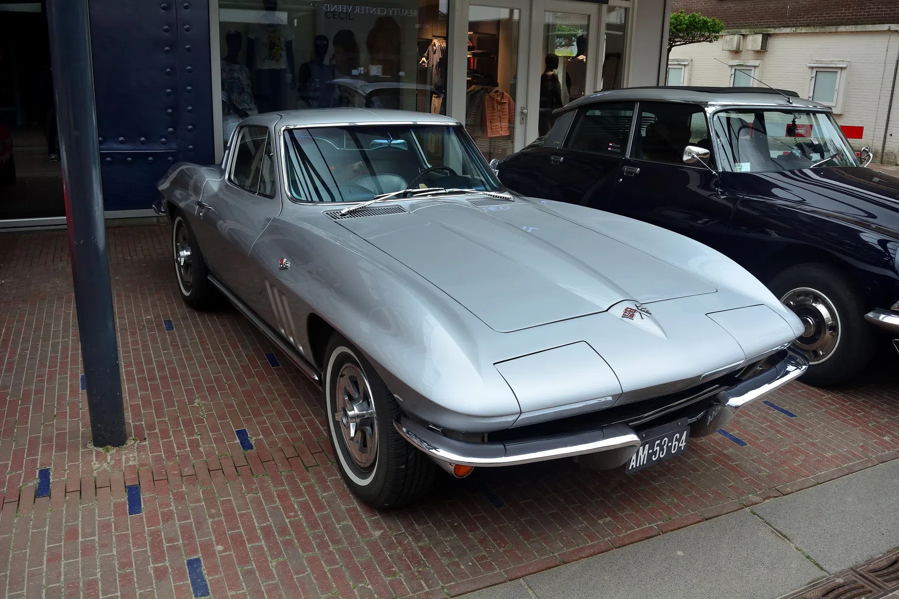Chevrolet Corvette C2 Stingray