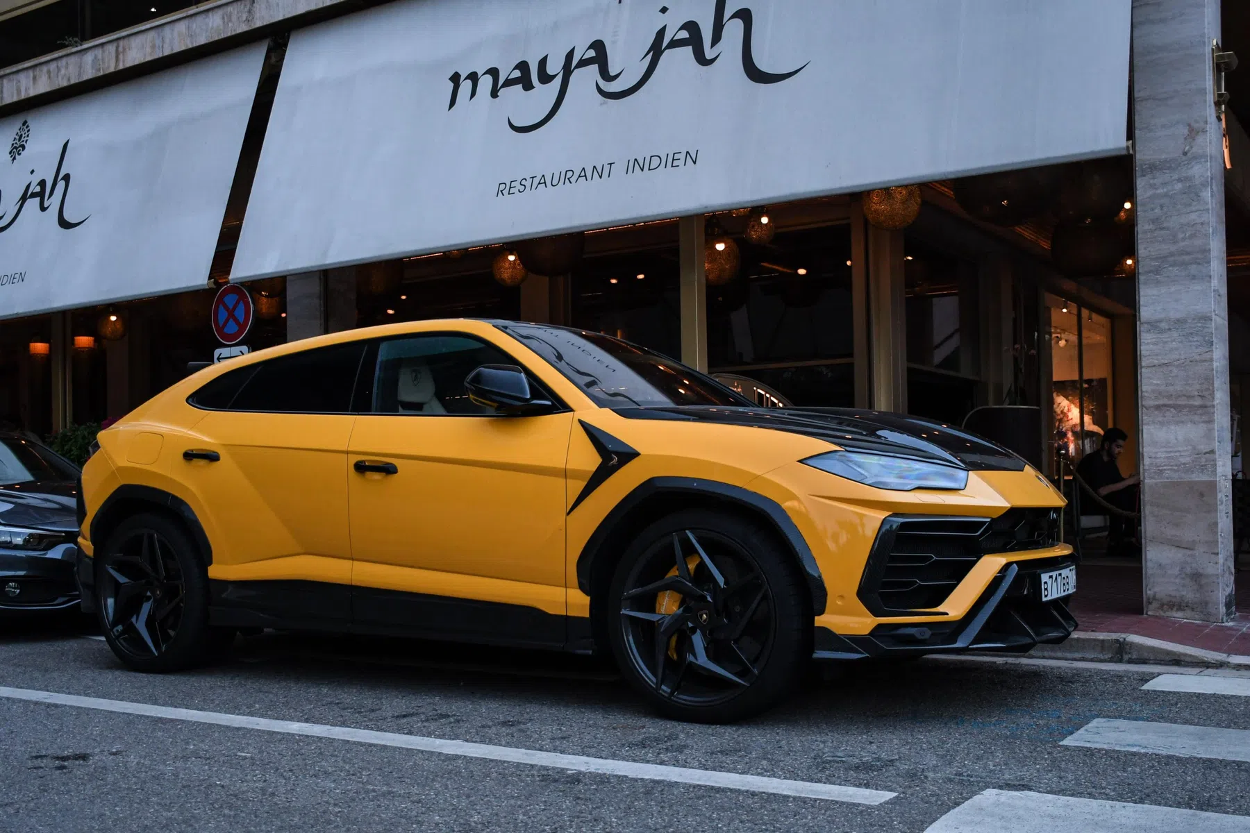 Urus Topcar Design