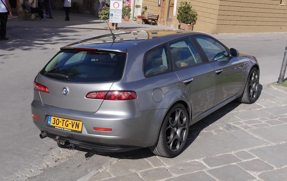 Alfa Romeo 159 Sportwagon 1.9 JTDm Distinctive (939B) '06