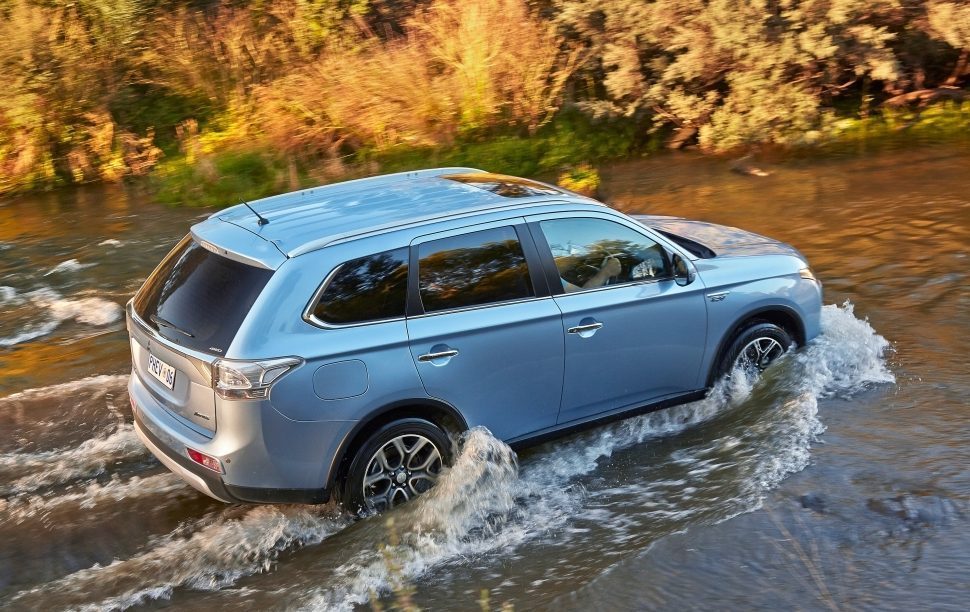 Mitsubishi Outlander PHEV Instyle '15