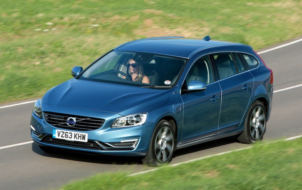 Volvo V60 D6 Twin Engine Momentum '13