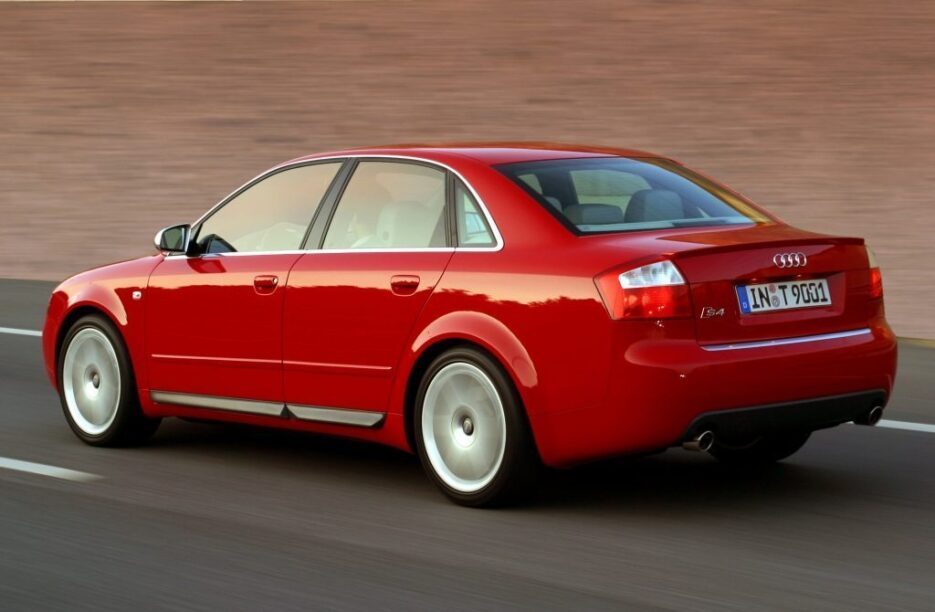 Audi S4 Limousine  4.2 quattro (B6) '03