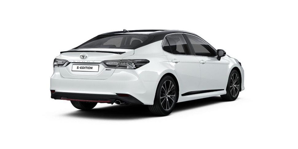 Toyota Camry S-Edition (XV60) '20 (achterzijde)