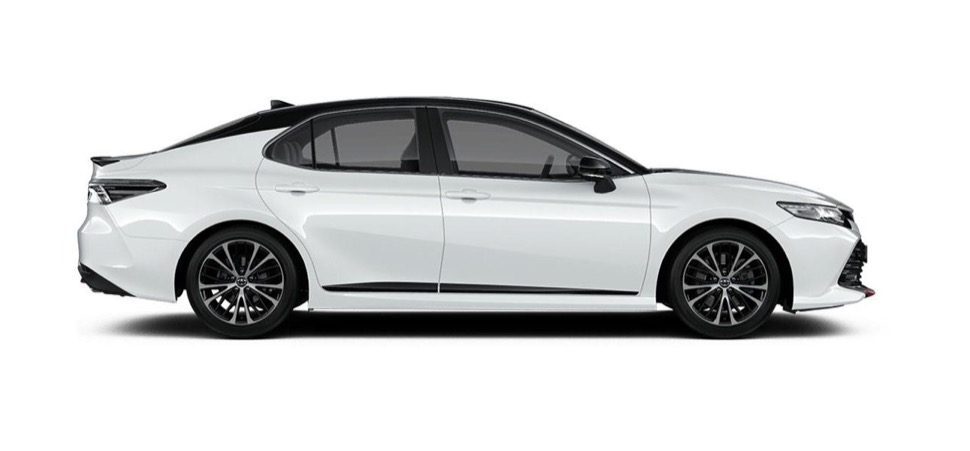 Toyota Camry S-Edition (XV60) '20 (zijkant)