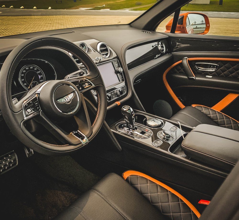 Bentley Bentayga Speed interieur New Market Tan Beluga