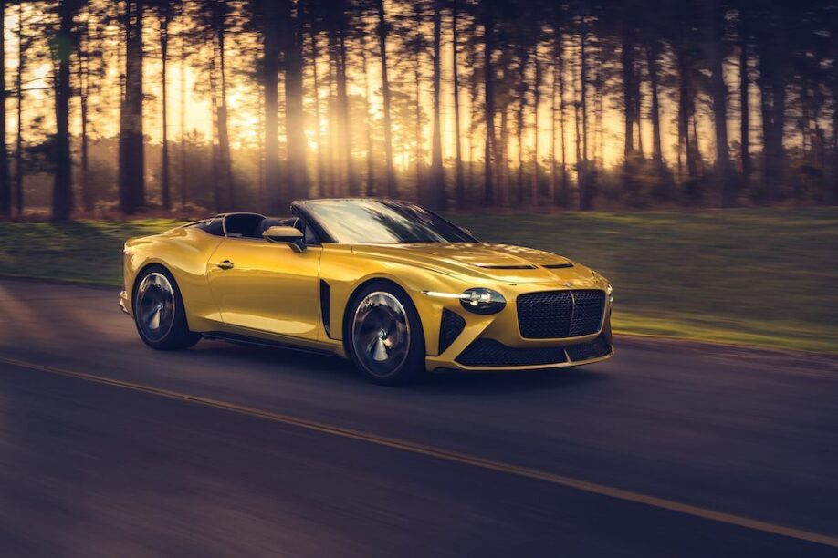 Bentley Bacalar voorkant