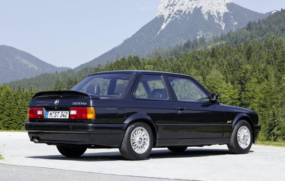 BMW 320is Coupé (E30) '88