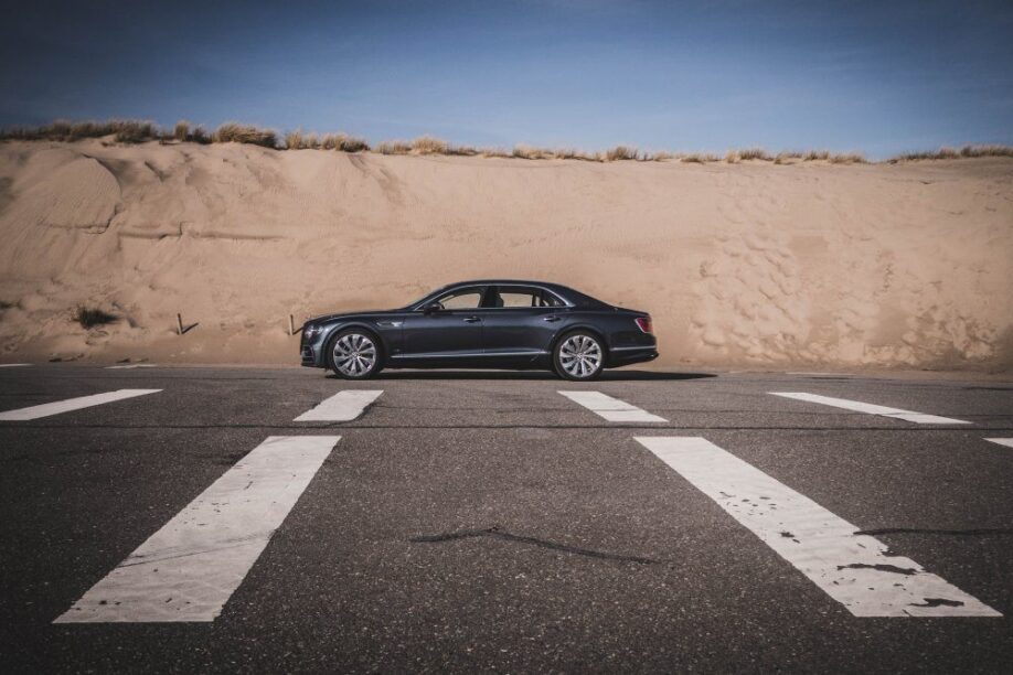Minder grote overhangen voor de Bentley Flying Spur