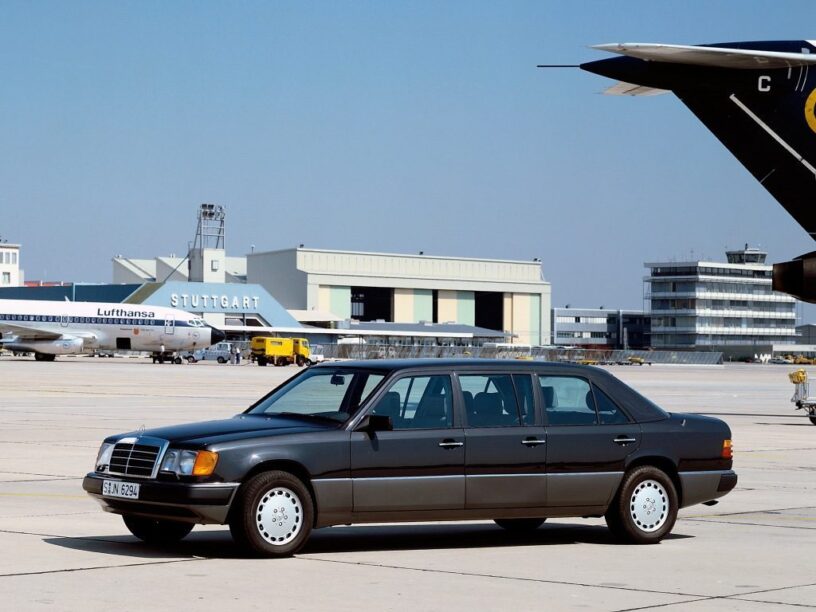 Auto's met bijzondere achterdeuren - Mercedes-Benz 260 E limousine (V124)