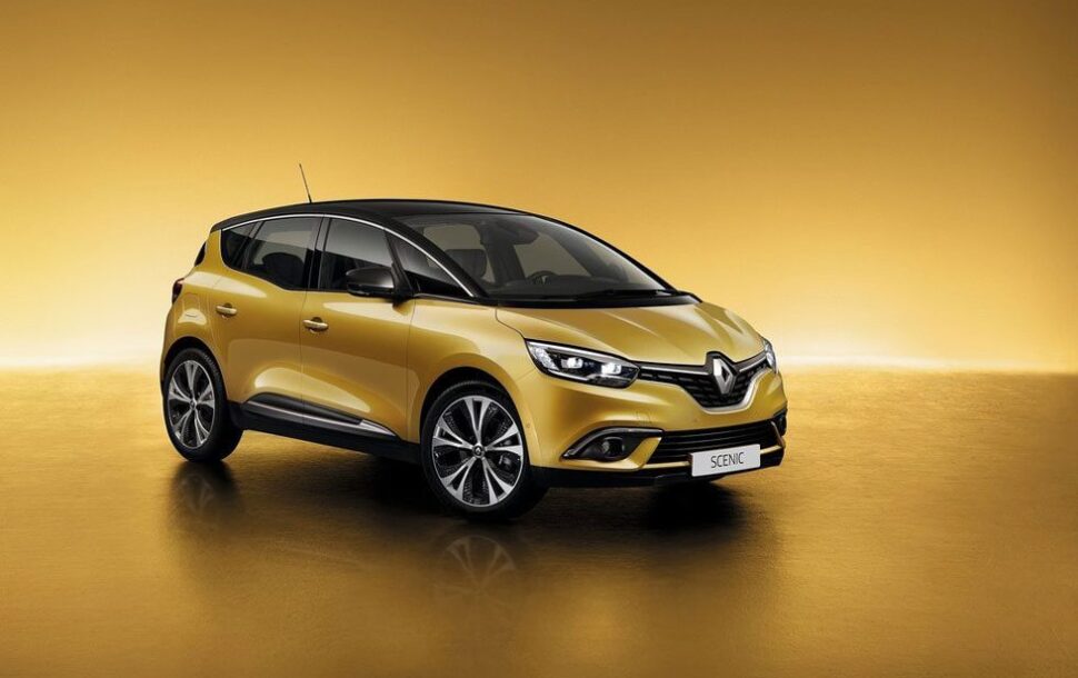Renault Scenic geschrapt door renault